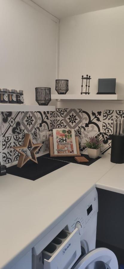 A L'Abri Du Temps Apartment Chateaudun Bagian luar foto